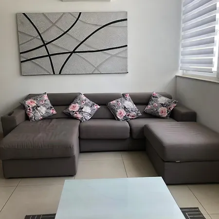 منزل للإقامة Spinola Bay Splendour - En-suite *